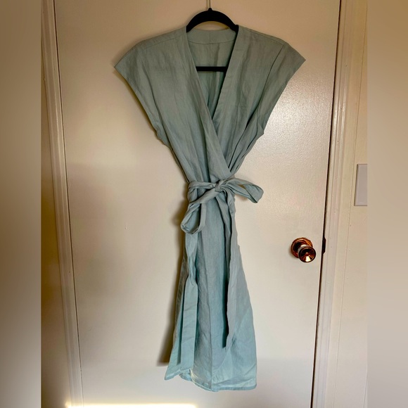 100% Linen wrap dress - Picture 1 of 4